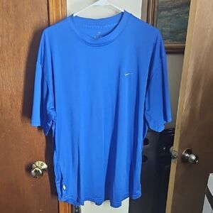 Nike Men's Blue T-Shirt